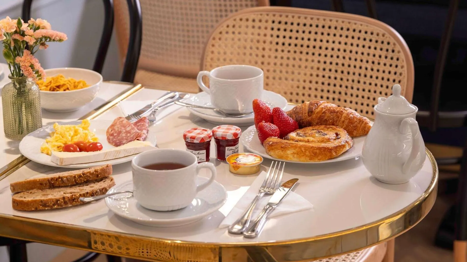 Hotel Mercure La Sorbonne Saint-Germain-Des-Pres Paryż 4*,  Francja